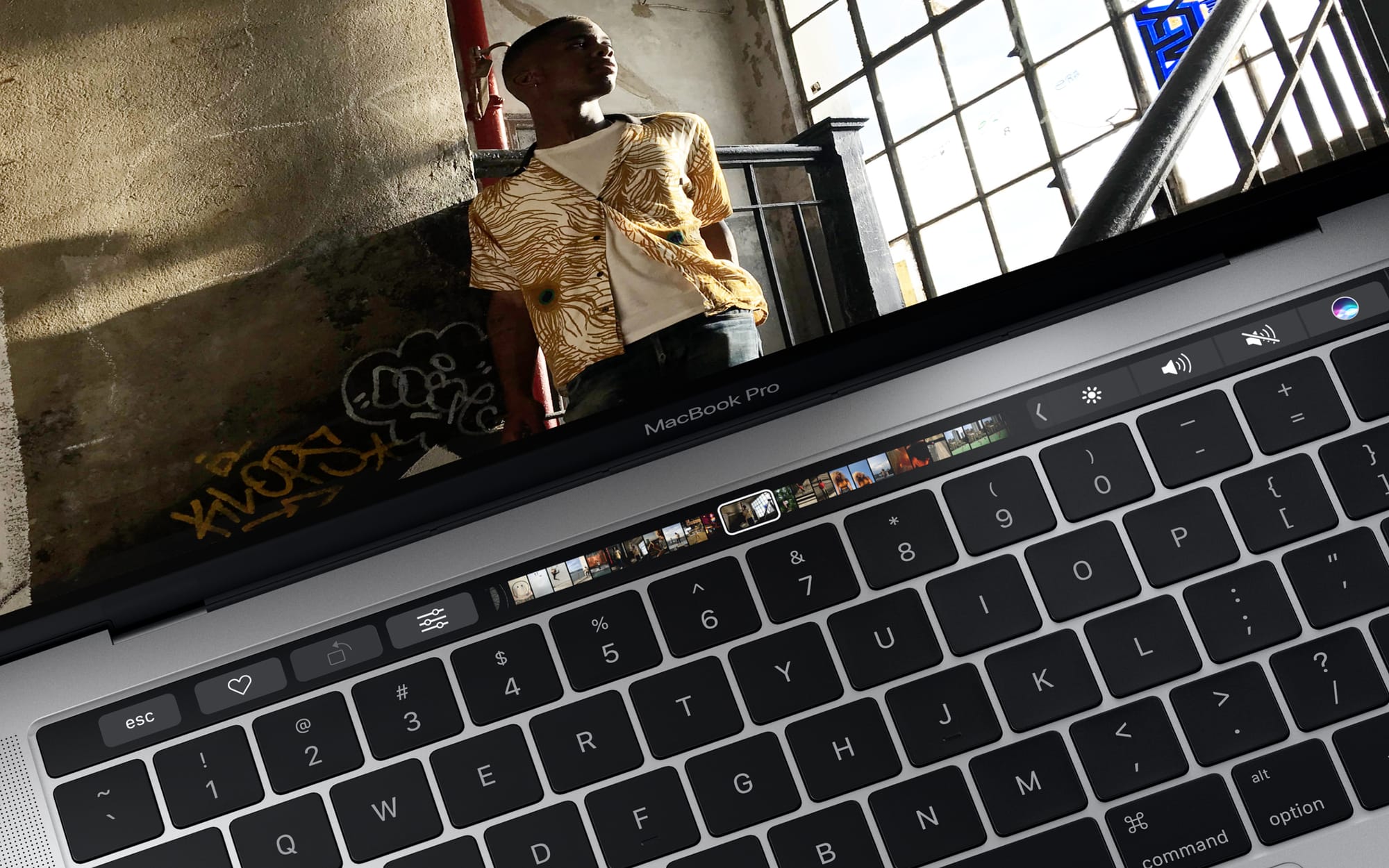 apple-macbookpro-3.jpg